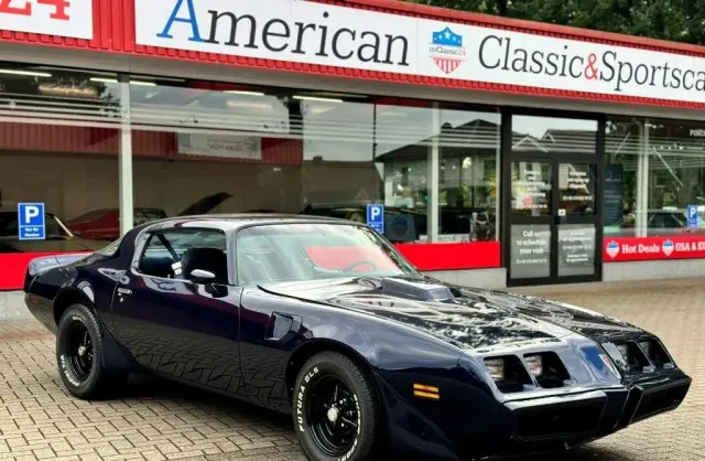 PONTIAC Firebird 