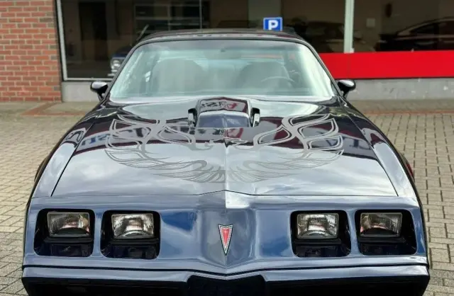 PONTIAC Firebird 