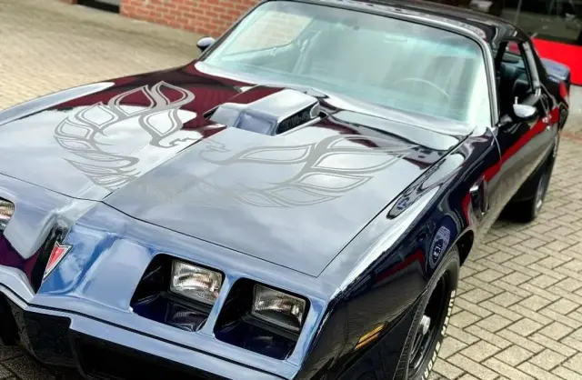 PONTIAC Firebird 