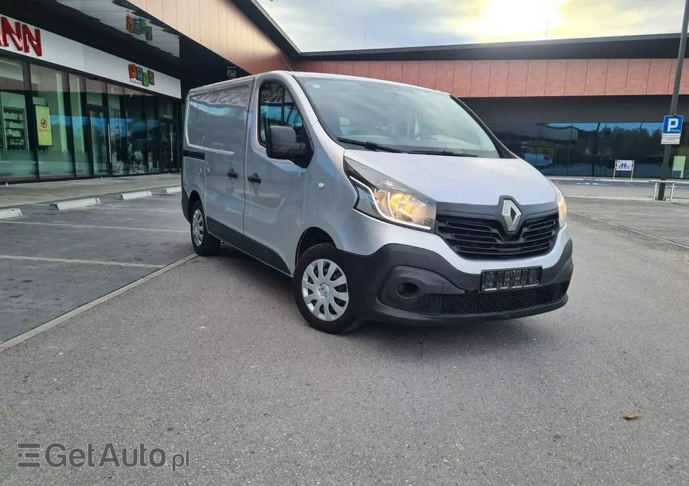 RENAULT Trafic 