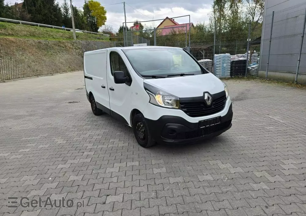 RENAULT Trafic 