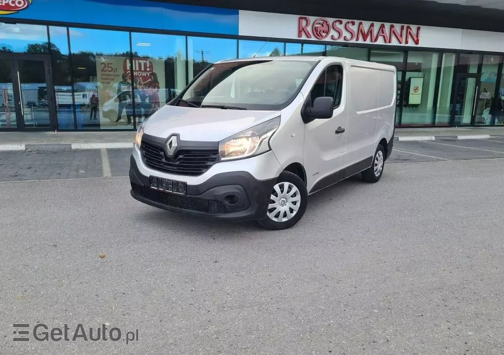 RENAULT Trafic 