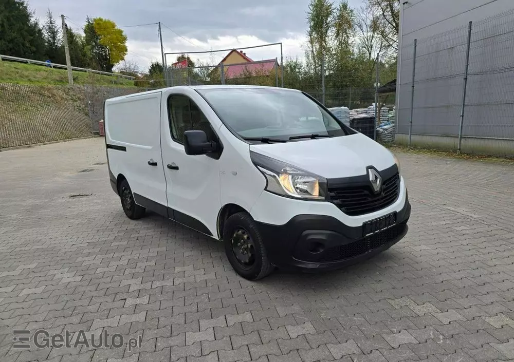 RENAULT Trafic 