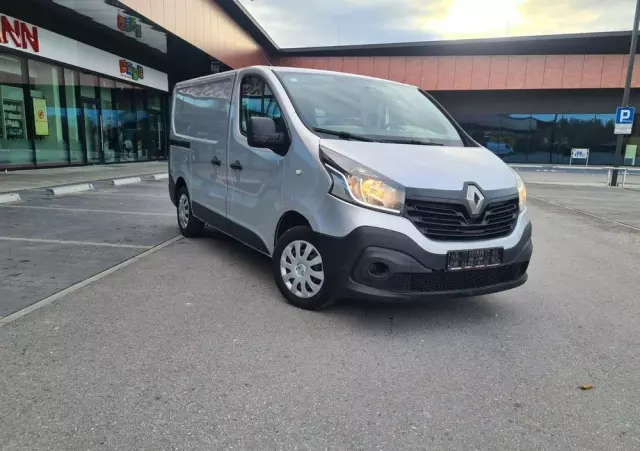 RENAULT Trafic 