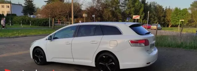 TOYOTA Avensis 