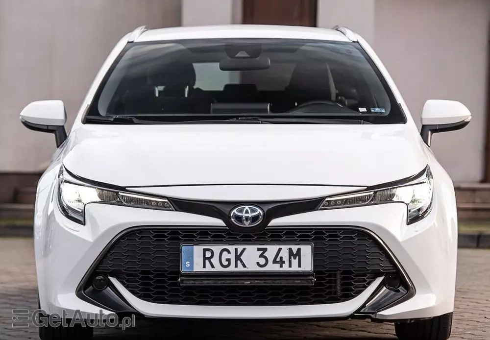 TOYOTA Corolla 1.8 Hybrid Touring Sports