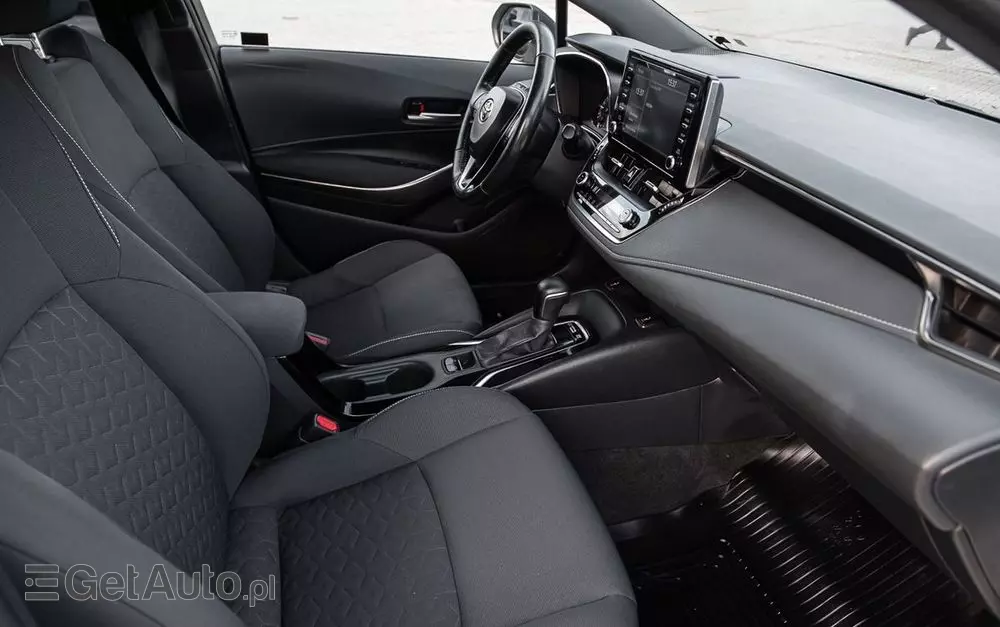 TOYOTA Corolla 1.8 Hybrid Touring Sports