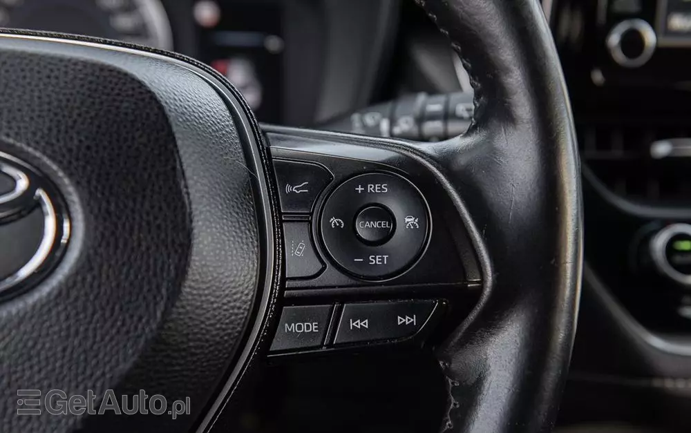 TOYOTA Corolla 1.8 Hybrid Touring Sports