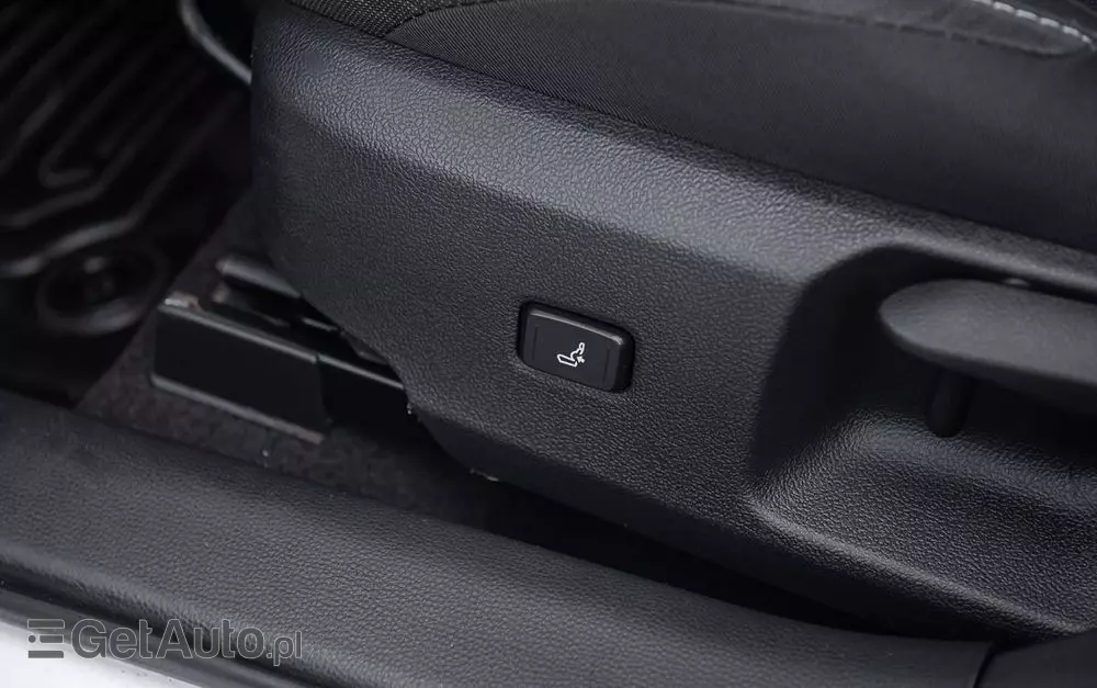 TOYOTA Corolla 1.8 Hybrid Touring Sports