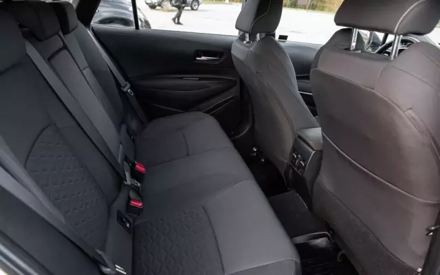 TOYOTA Corolla 1.8 Hybrid Touring Sports