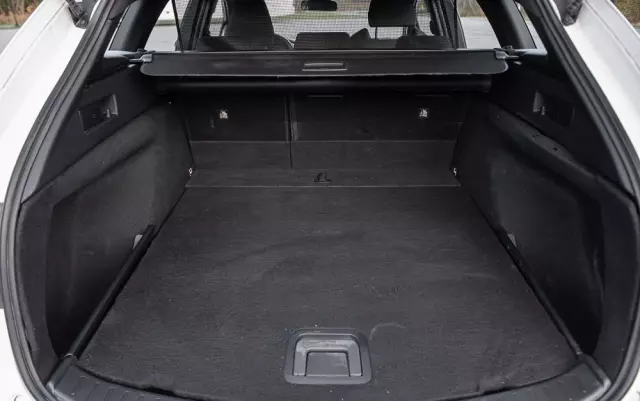 TOYOTA Corolla 1.8 Hybrid Touring Sports