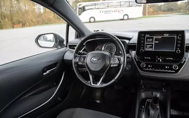 TOYOTA Corolla 1.8 Hybrid Touring Sports