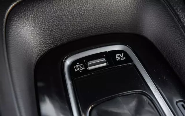 TOYOTA Corolla 1.8 Hybrid Touring Sports