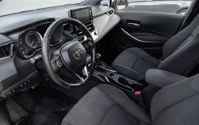 TOYOTA Corolla 1.8 Hybrid Touring Sports