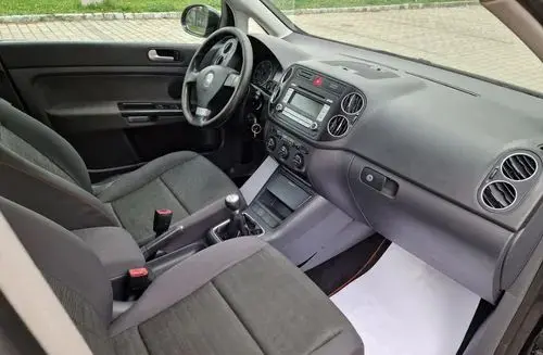 VOLKSWAGEN Golf Plus 