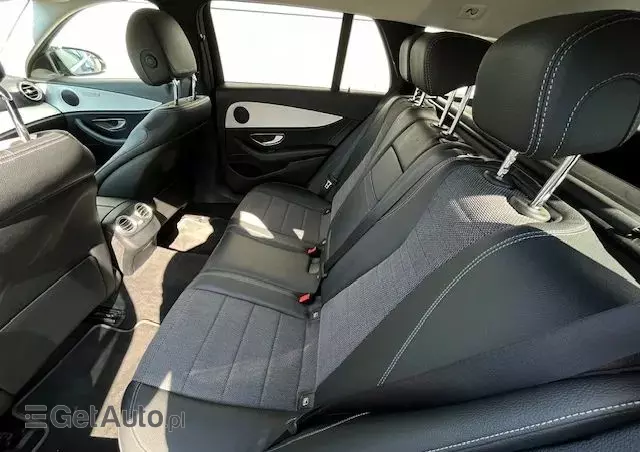 MERCEDES-BENZ Klasa E 300 de Avantgarde