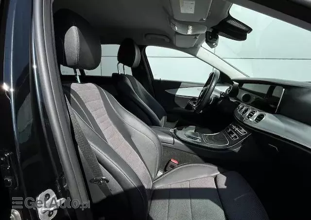 MERCEDES-BENZ Klasa E 300 de Avantgarde