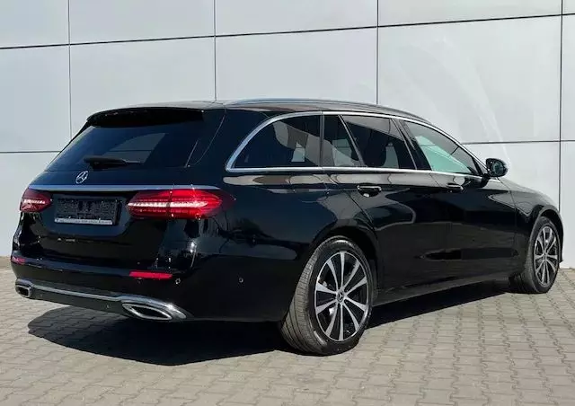 MERCEDES-BENZ Klasa E 300 de Avantgarde