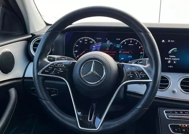 MERCEDES-BENZ Klasa E 300 de Avantgarde