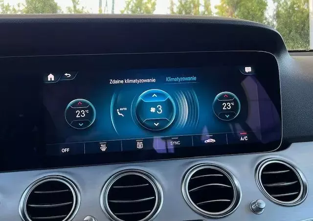 MERCEDES-BENZ Klasa E 300 de Avantgarde