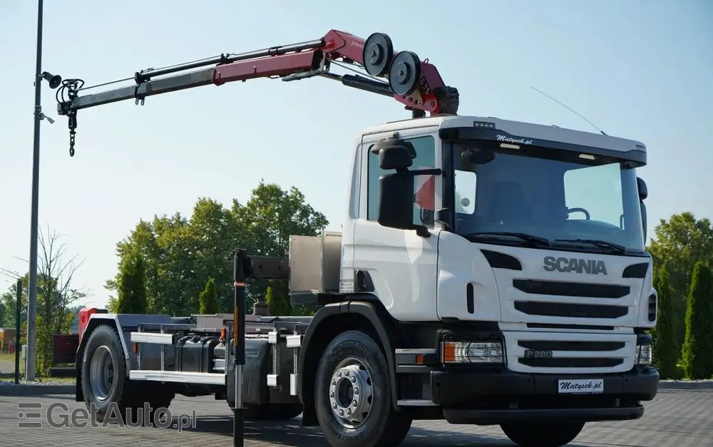 SCANIA P 280 / 4X2 / SIŁOWNIK DO WYWROTU / + HDS HMF 635 / UDŹWIG 1 500 KG / MAX WYSÓW 7 M / STEROWANIE RADIOWE / EURO 6 