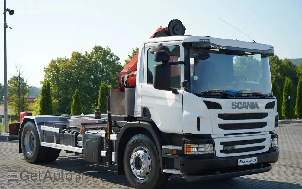 SCANIA P 280 / 4X2 / SIŁOWNIK DO WYWROTU / + HDS HMF 635 / UDŹWIG 1 500 KG / MAX WYSÓW 7 M / STEROWANIE RADIOWE / EURO 6 