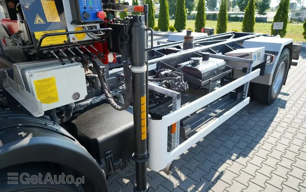 SCANIA P 280 / 4X2 / SIŁOWNIK DO WYWROTU / + HDS HMF 635 / UDŹWIG 1 500 KG / MAX WYSÓW 7 M / STEROWANIE RADIOWE / EURO 6 