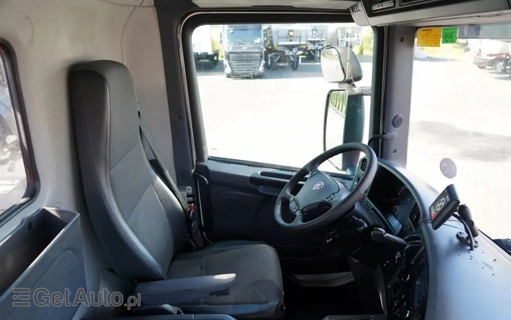 SCANIA P 280 / 4X2 / SIŁOWNIK DO WYWROTU / + HDS HMF 635 / UDŹWIG 1 500 KG / MAX WYSÓW 7 M / STEROWANIE RADIOWE / EURO 6 