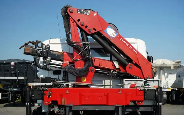 SCANIA P 280 / 4X2 / SIŁOWNIK DO WYWROTU / + HDS HMF 635 / UDŹWIG 1 500 KG / MAX WYSÓW 7 M / STEROWANIE RADIOWE / EURO 6 