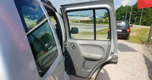 JEEP Cherokee 3.7L Limited