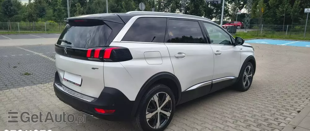 PEUGEOT 5008 BlueHDI 180 EAT8 GT