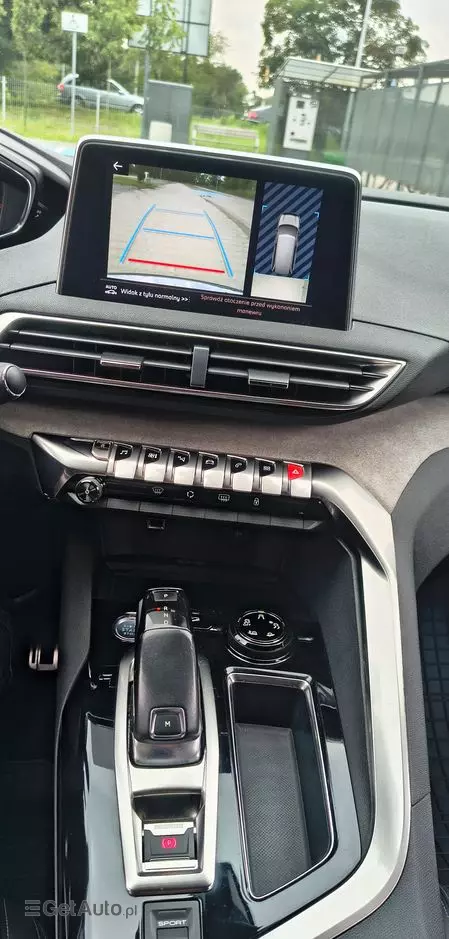 PEUGEOT 5008 BlueHDI 180 EAT8 GT