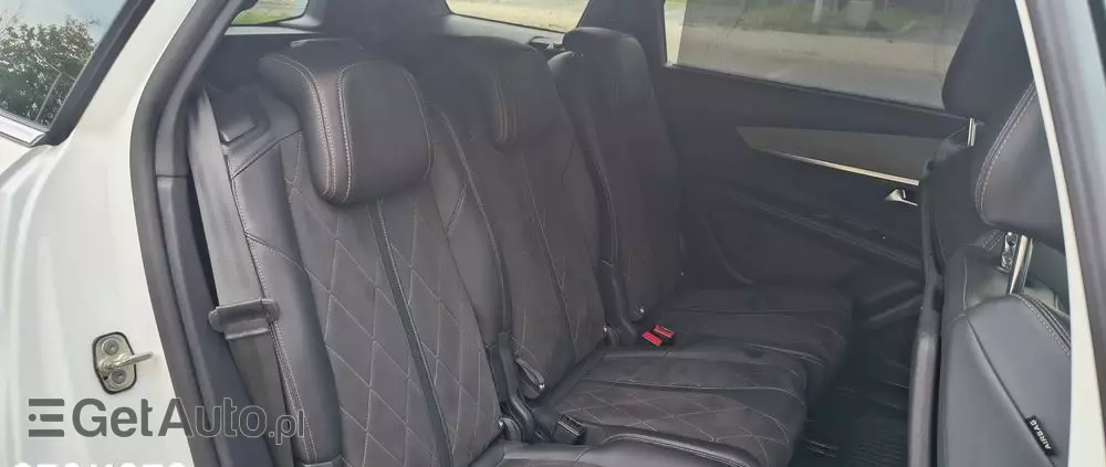 PEUGEOT 5008 BlueHDI 180 EAT8 GT