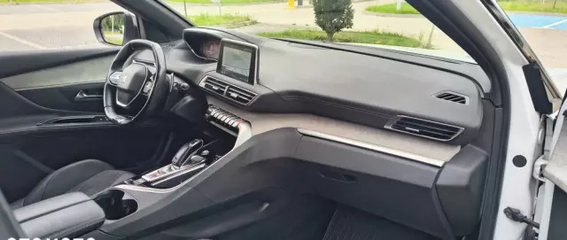 PEUGEOT 5008 BlueHDI 180 EAT8 GT