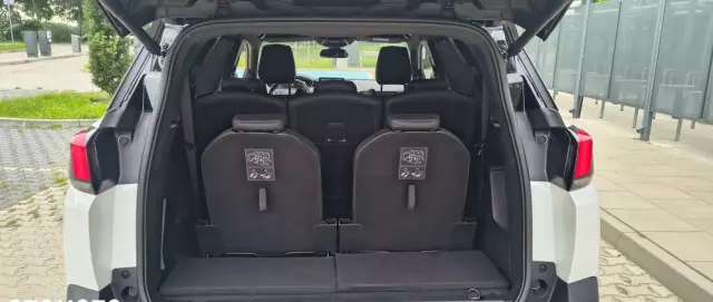 PEUGEOT 5008 BlueHDI 180 EAT8 GT