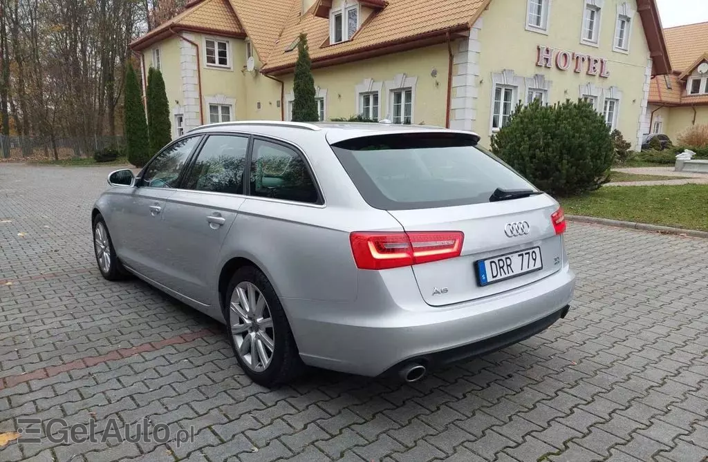 AUDI A6 