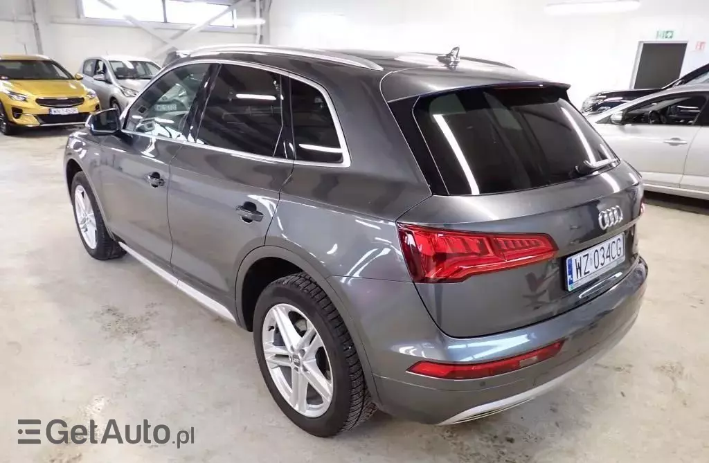 AUDI Q5 