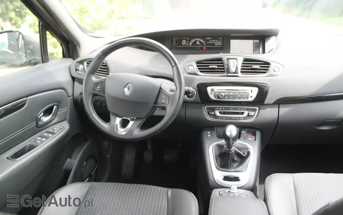 RENAULT Scenic 