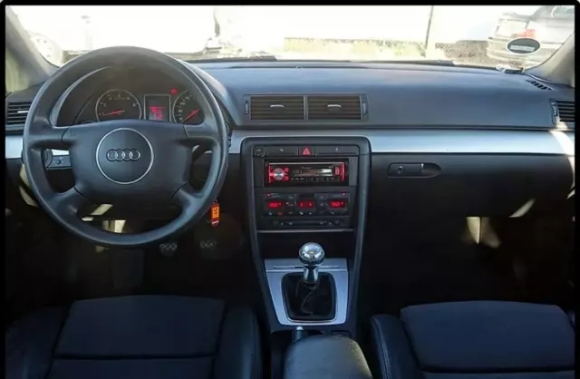 AUDI A4 