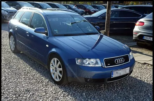 AUDI A4 