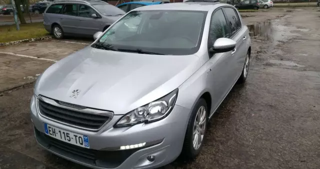 PEUGEOT 308 SW PureTech 110 Stop & Start Style