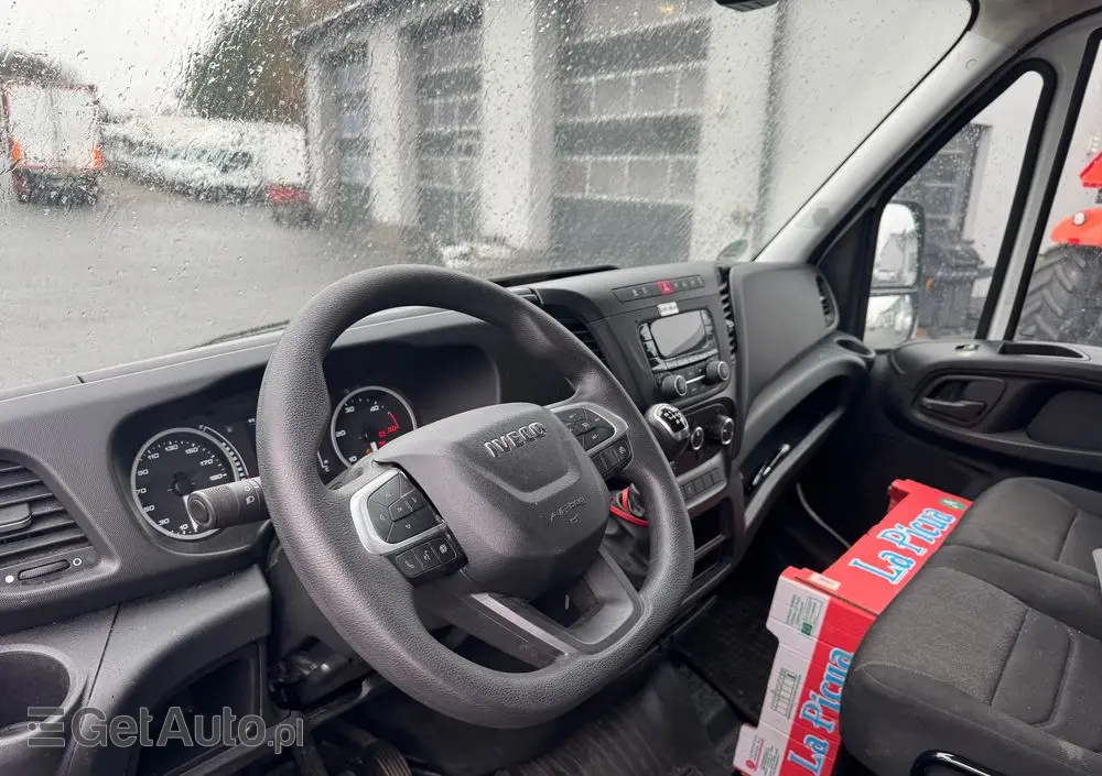 IVECO DAILY 35S14 35C18 50C15 50C17 35C14 35C15 35C17 35C18 70C17 72C15 70C18 KONTENER MEBLOWY MEBLOWÓZ 