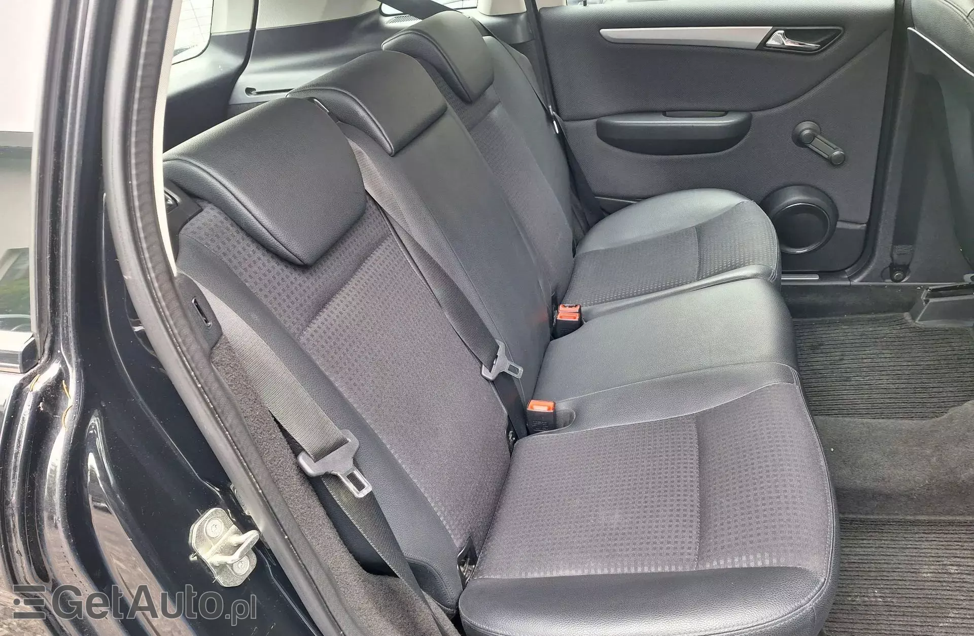 MERCEDES-BENZ Klasa B B 180 CDI (109 KM)