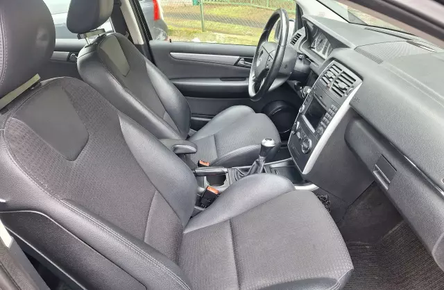 MERCEDES-BENZ Klasa B B 180 CDI (109 KM)