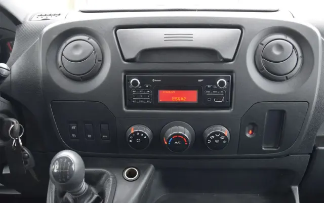 RENAULT MASTER / 2.3 - 150 KM / BRYGADÓWKA / DOKA / 7 OSOBOWY / DOSTAWCZE / BLASZAK / KLIMA / TEMPOMAT / SPROWADZONY 