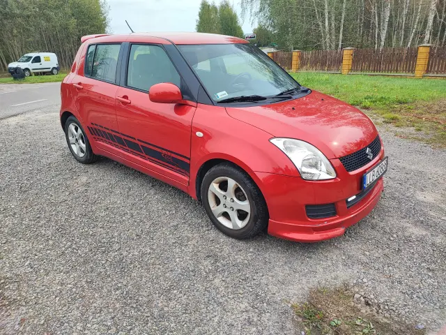 SUZUKI Swift 