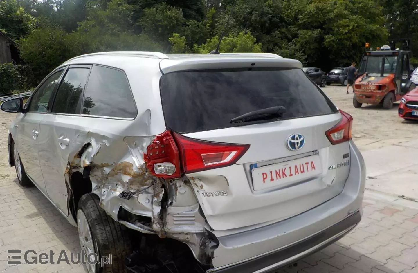 TOYOTA Auris 
