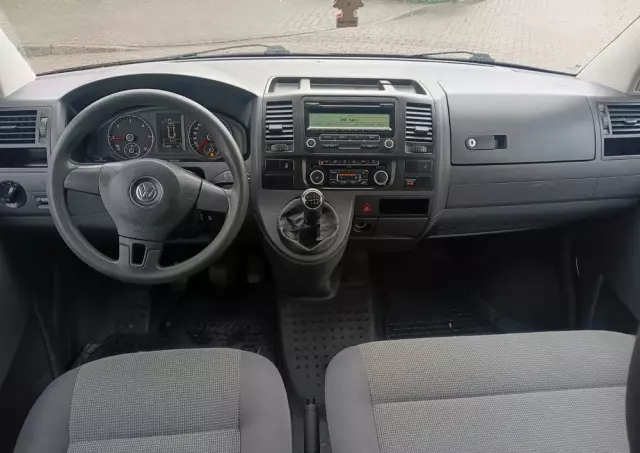 VOLKSWAGEN Caravelle 2.0 TDI L1 Comfortline