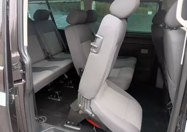 VOLKSWAGEN Caravelle 2.0 TDI L1 Comfortline