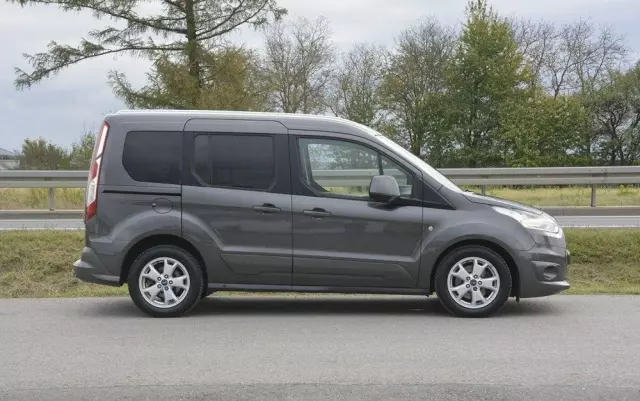 FORD Tourneo Connect 1.0 EcoBoost Start-Stop Titanium